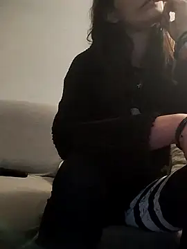 LauraBaby online show from 11/14/25, 10:13