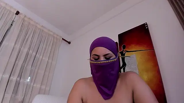 Snapshot of Amina_hafsa chatting on 02/26/25, 11:19 Amina hafsa online show from 02/26/25, 11:19