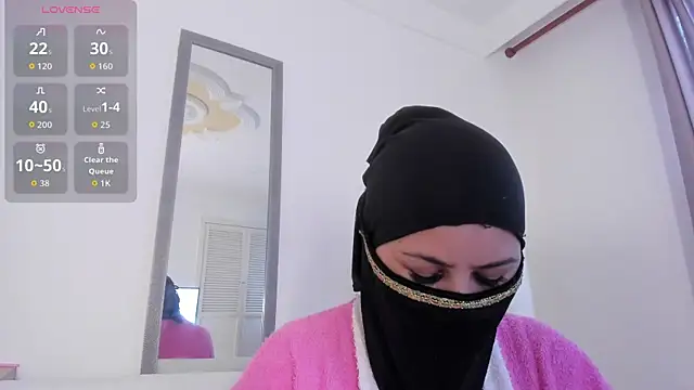 Amina hafsa online show from 11/29/25, 07:14