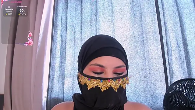 Amina hafsa online show from 02/12/26, 07:24