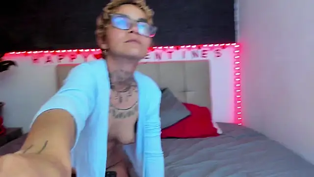 anaroman01 online show from 02/08/25, 07:27