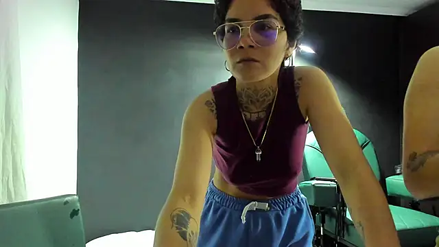 anaroman01 online show from 11/07/25, 01:32