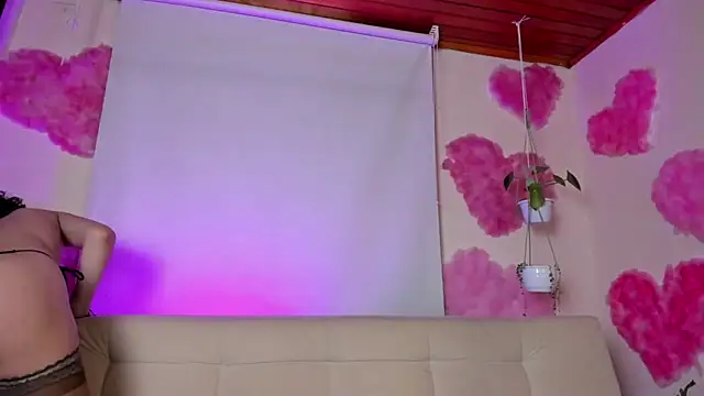 roselinedior online show from 02/21/25, 07:32