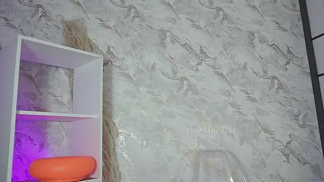roselinedior online show from 03/29/26, 04:52