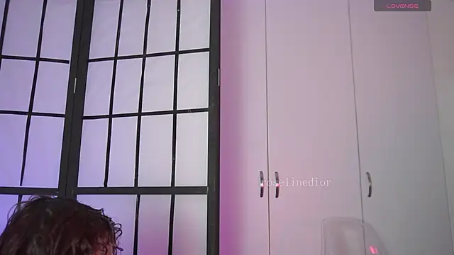 roselinedior online show from 04/16/26, 03:13