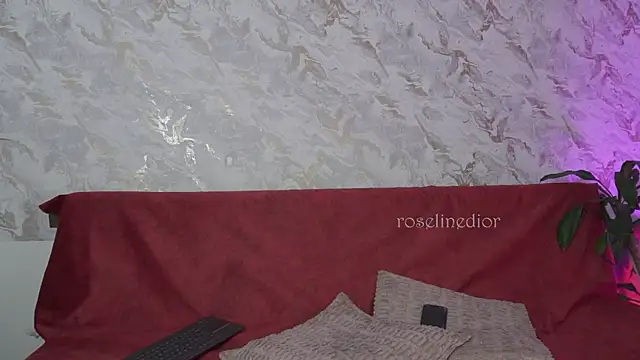 roselinedior online show from 09/23/25, 02:02