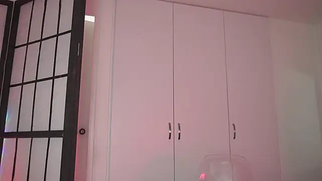 roselinedior online show from 04/26/26, 04:04