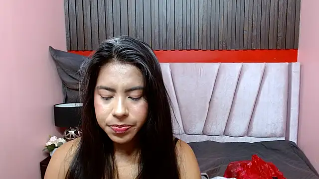 VeronicaRobles online show from 09/15/25, 06:52