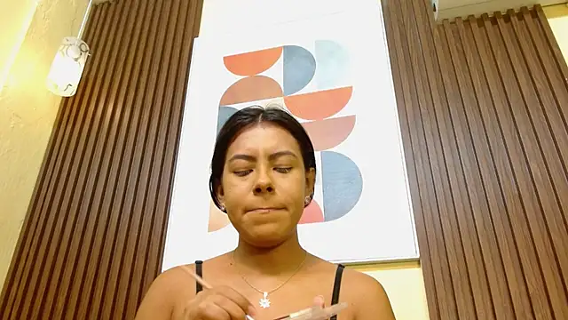 VeronicaRobles online show from 10/31/25, 07:54