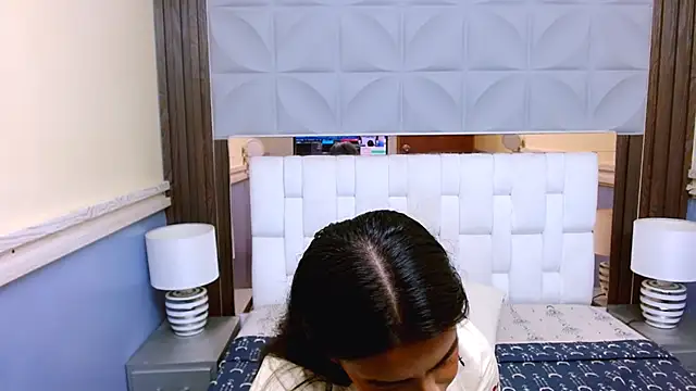 VeronicaRobles online show from 03/25/26, 06:07