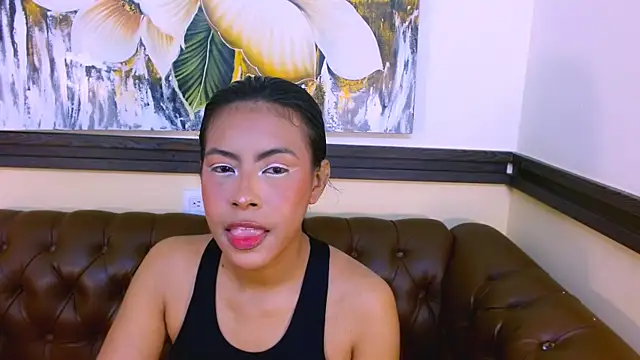 VeronicaRobles online show from 11/18/25, 07:06