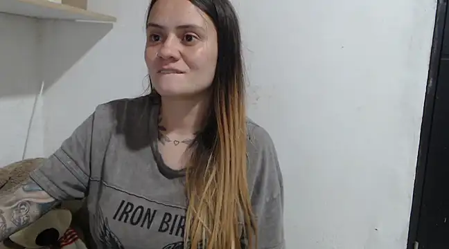 mia sepulveda  online show from 03/04/25, 03:11