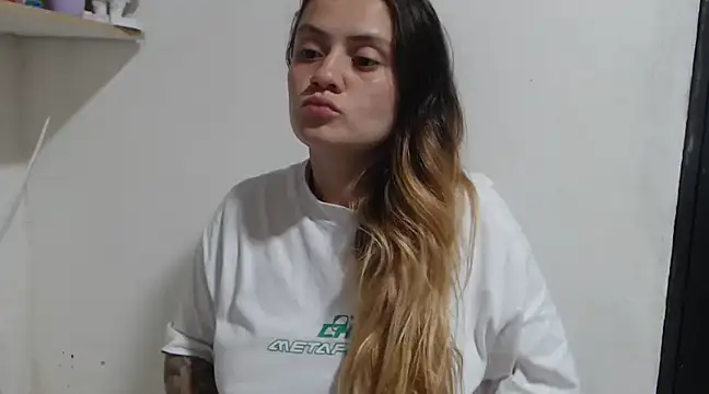mia sepulveda  online show from 01/26/25, 03:06