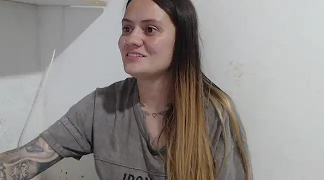 mia sepulveda  online show from 03/04/25, 12:07