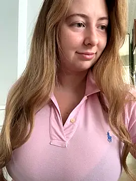 curvyflawless online show from 10/27/25, 07:42