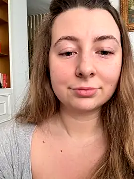 curvyflawless online show from 10/31/25, 07:49