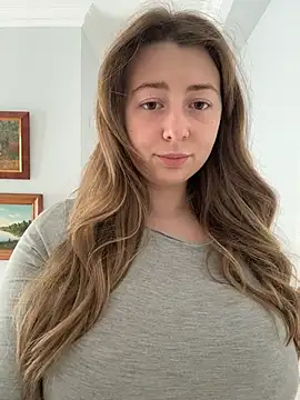 curvyflawless online show from 04/18/26, 09:33