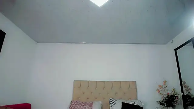 maria camilacms online show from 11/10/25, 12:48