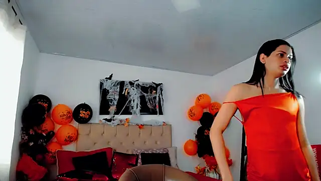 Snapshot of maria_camilacms chatting on 10/13/25, 05:47 maria camilacms online show from 10/13/25, 05:47