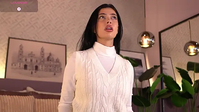 ElleDiane online show from 09/27/25, 10:27