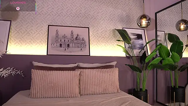 ElleDiane online show from 04/01/26, 10:39