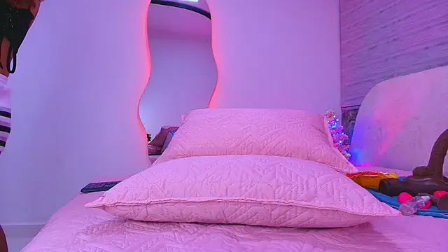 arl chloee online show from 11/23/25, 03:05