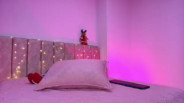 arl chloee online show from 12/02/25, 03:07