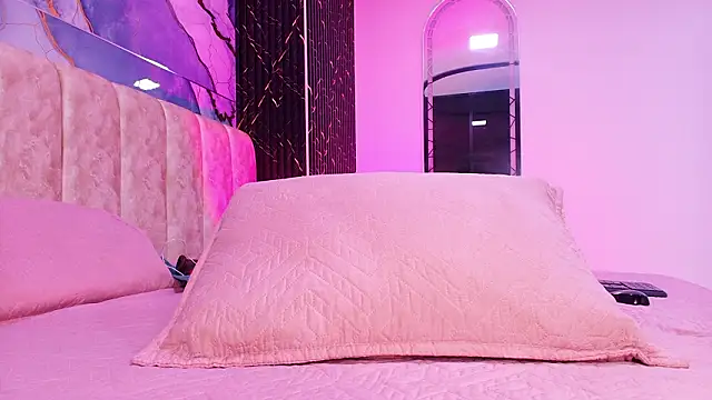 arl chloee online show from 03/23/26, 03:06