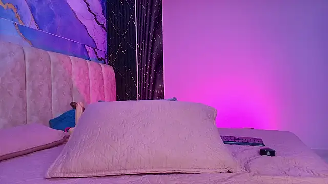 Snapshot of arl_chloee chatting on 03/04/26, 03:03 arl chloee online show from 03/04/26, 03:03