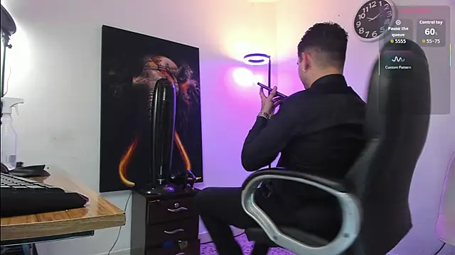 Nicolas Fellener online show from 11/23/25, 04:00