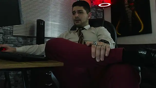 Snapshot of Nicolas_Fellener chatting on 06/27/26, 02:06 Nicolas Fellener online show from 06/27/26, 02:06