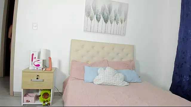 brenda x 69 online show from 10/28/25, 01:06