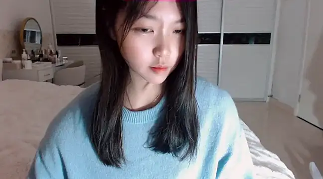 Snapshot of -Lucky_Girl chatting on 03/04/25, 03:37 -Lucky Girl online show from 03/04/25, 03:37