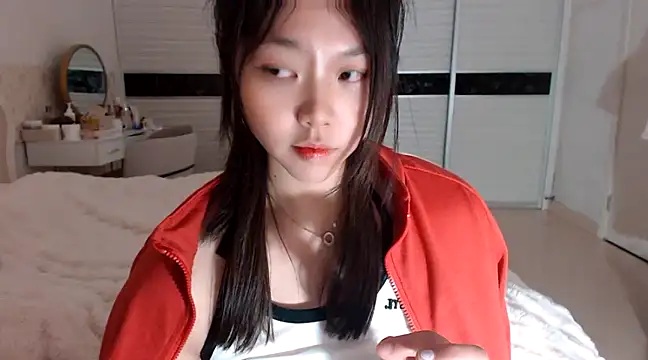 Snapshot of -Lucky_Girl chatting on 03/07/25, 03:18 -Lucky Girl online show from 03/07/25, 03:18