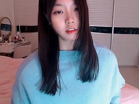 Snapshot of -Lucky_Girl chatting on 02/26/25, 05:24 -Lucky Girl online show from 02/26/25, 05:24