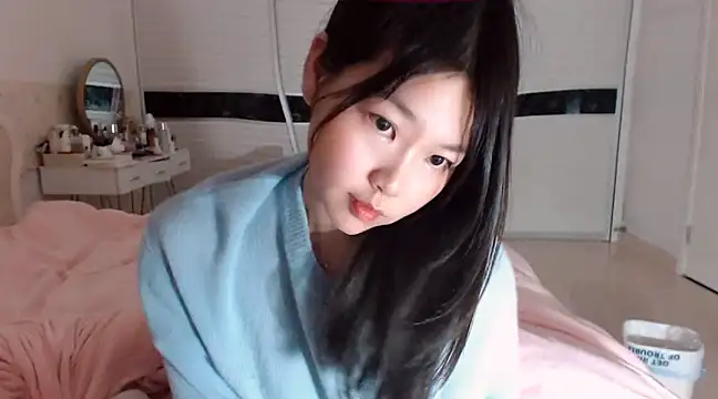 Snapshot of -Lucky_Girl chatting on 02/21/25, 02:38 -Lucky Girl online show from 02/21/25, 02:38