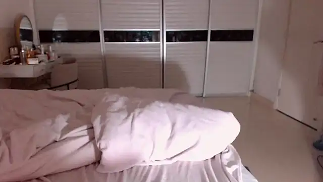 -Lucky Girl online show from 01/16/26, 01:15