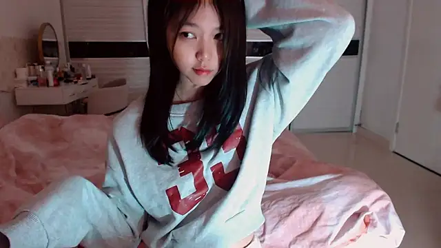 -Lucky Girl online show from 12/05/25, 03:16