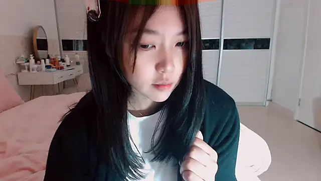 -Lucky Girl online show from 10/26/25, 02:23