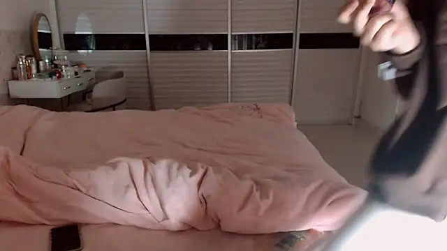 -Lucky Girl online show from 02/15/26, 12:55