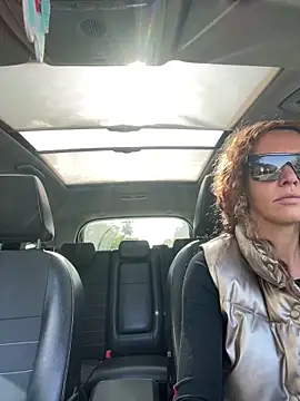 tmona1917 online show from 10/02/25, 09:23