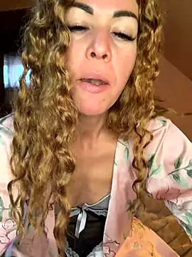 tmona1917 online show from 12/15/25, 09:48