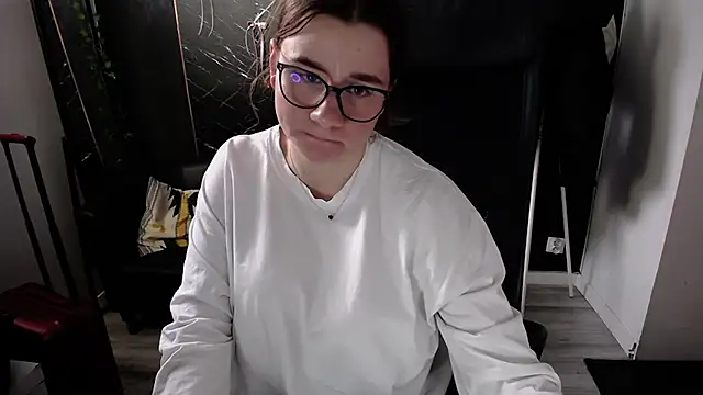 littleviki7 online show from 03/15/26, 03:08