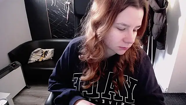 littleviki7 online show from 03/09/26, 07:45