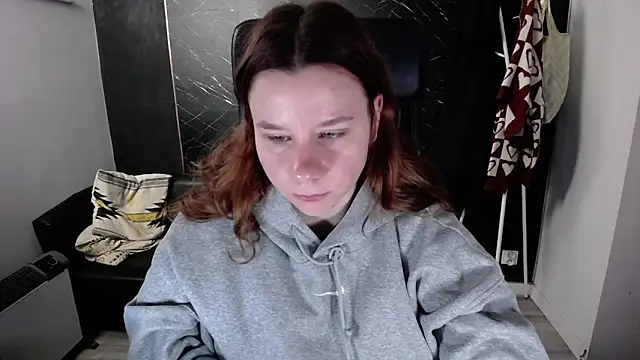 Snapshot of littleviki7 chatting on 11/25/25, 07:41 littleviki7 online show from 11/25/25, 07:41