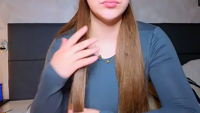 Sweetninaaa online show from 05/10/26, 02:41
