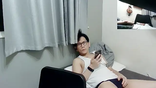 UndreamtM online show from 09/14/25, 01:55