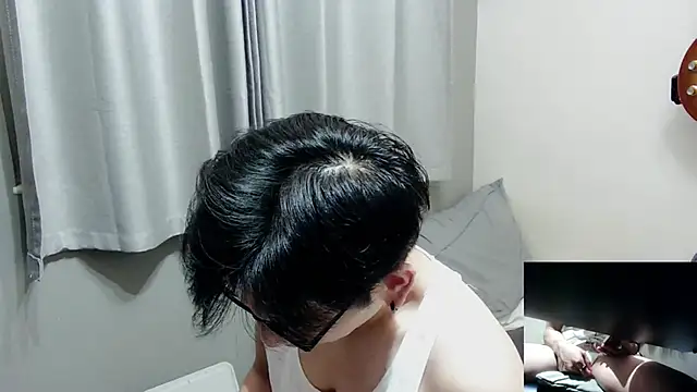 UndreamtM online show from 09/18/25, 02:09