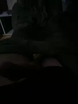 Snapshot of donhuan14 chatting on 12/04/24, 04:15 donhuan14 online show from 12/04/24, 04:15