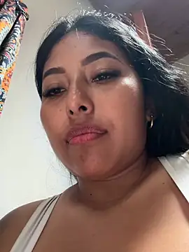 emmyjhonson07 online show from 04/05/26, 02:02